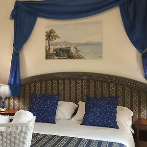 Bed & Breakfast Napoli Centrale 3*, Neapel Italien